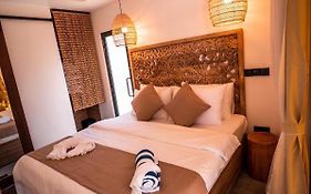 Kunaa Beach Inn